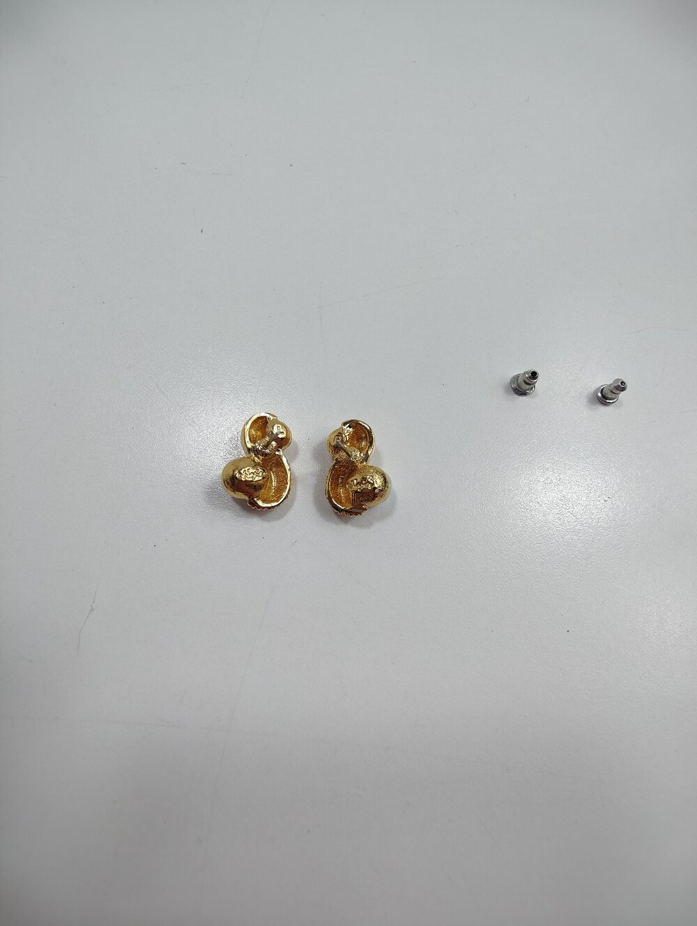 Signed Napier Faux Pearl Gold Tone Swirl Earrings Vintage Designer Pearl Stud - Picture 6 of 12